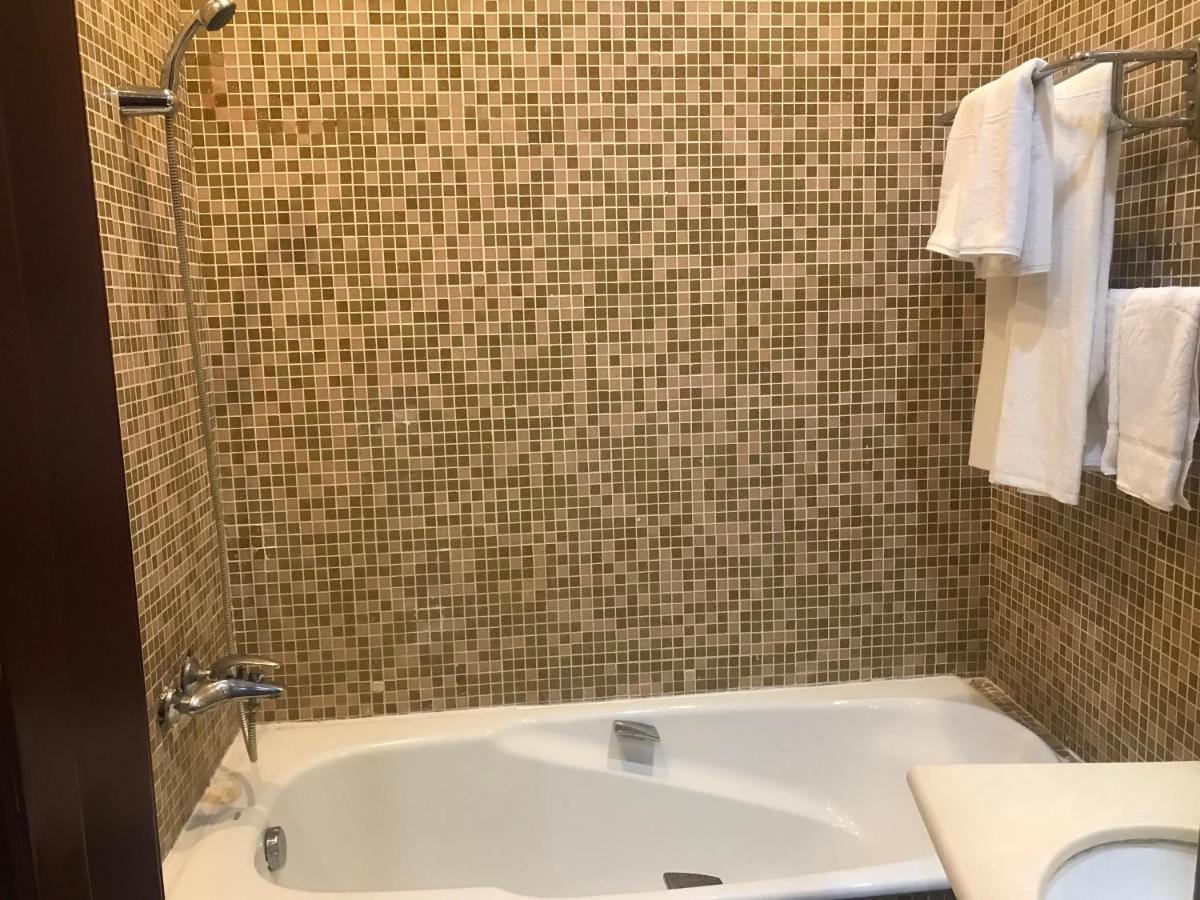 Astana Park Hotel Luaran gambar